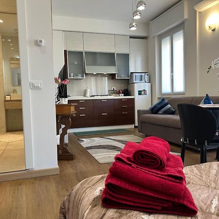 Valverde Apartment And Rooms Verona Buitenkant foto
