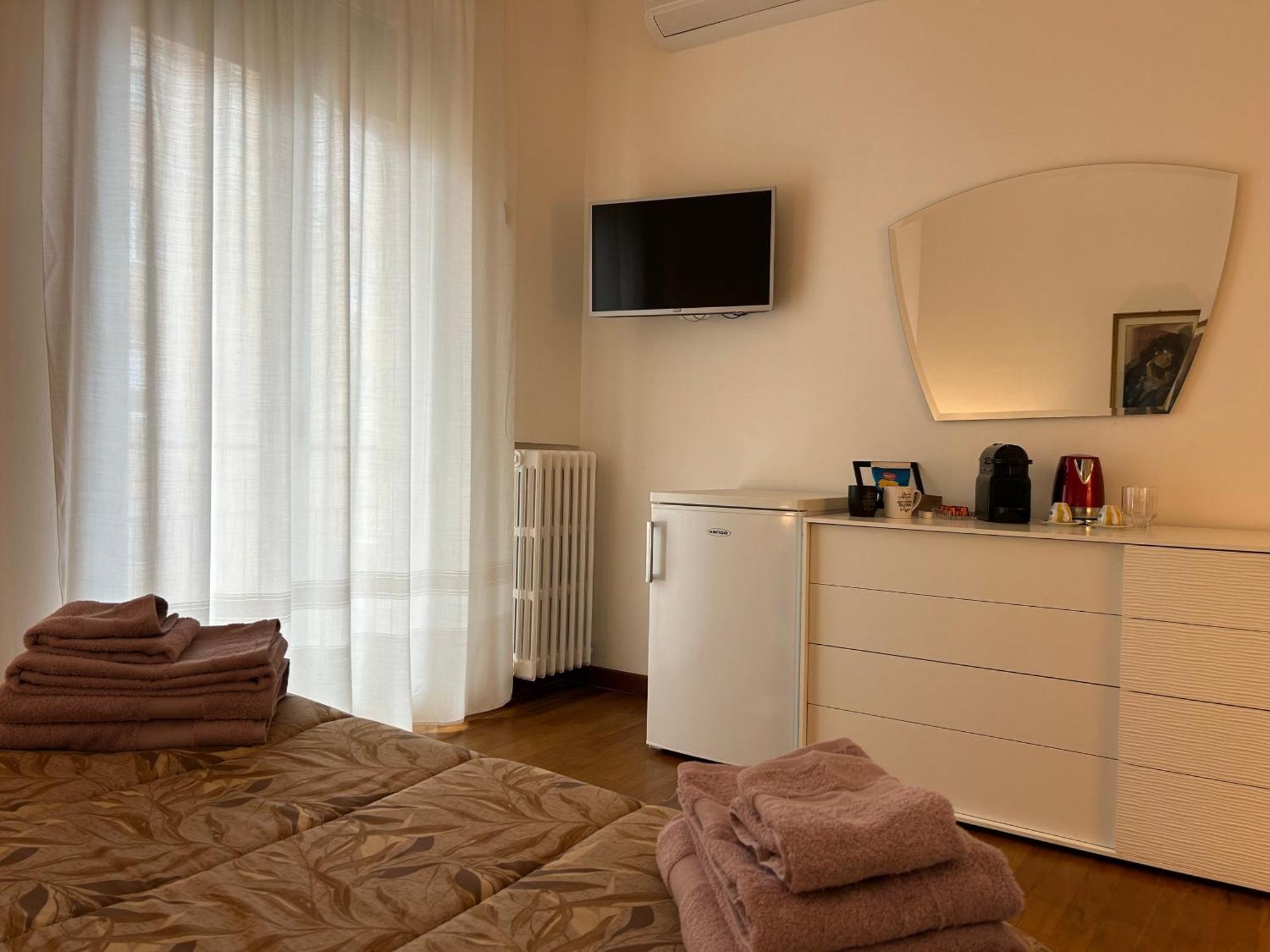 Valverde Apartment And Rooms Verona Buitenkant foto